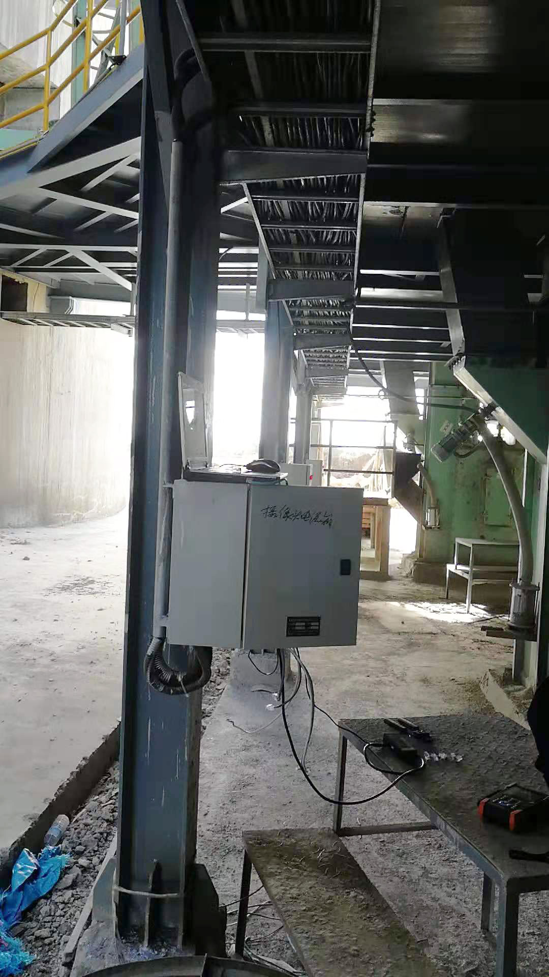 5db28f41685bd